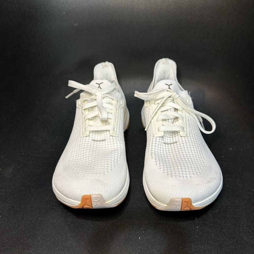 Flux Womens's White Low Top Lace-Up Athletic Sneakers w/ Rubber Outsole US 9 - Picture 2 of 11